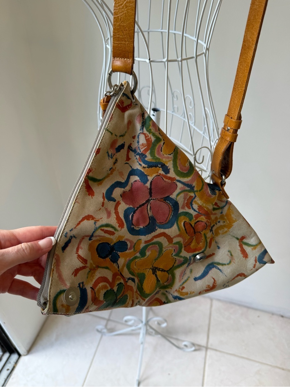 SKIN Argentina Hand Painted Leather Triangle Shoulder Bag Floral Artisan Purse - Picture 3 of 10